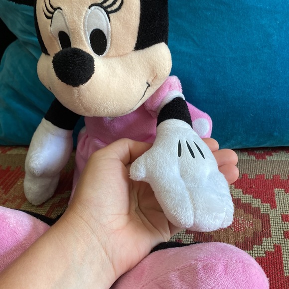 💗Minnie mouse stuffed animal plush toy💗 - Picture 5 of 11